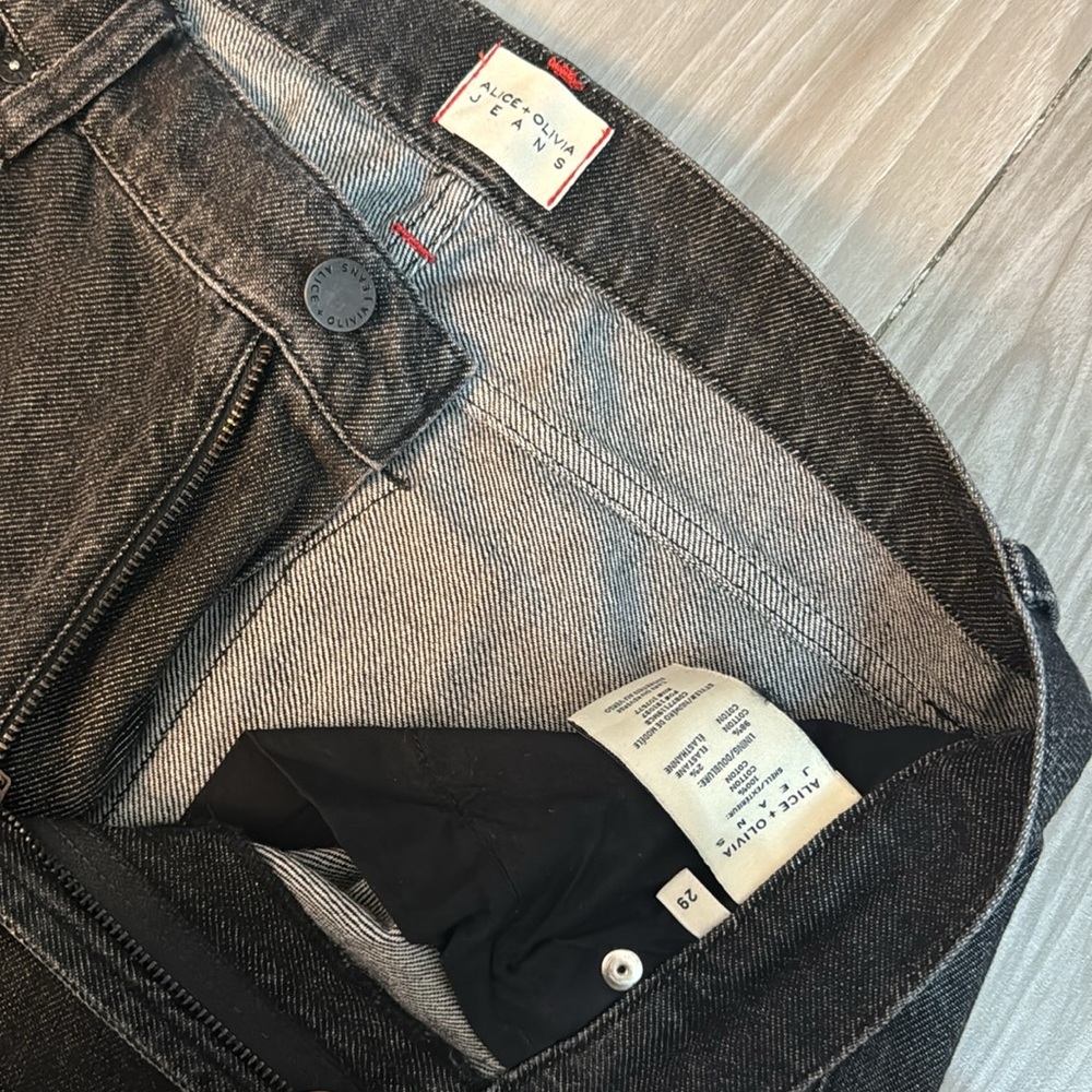 Alice and Olivia Jeans Size 29 - Picture 5 of 10